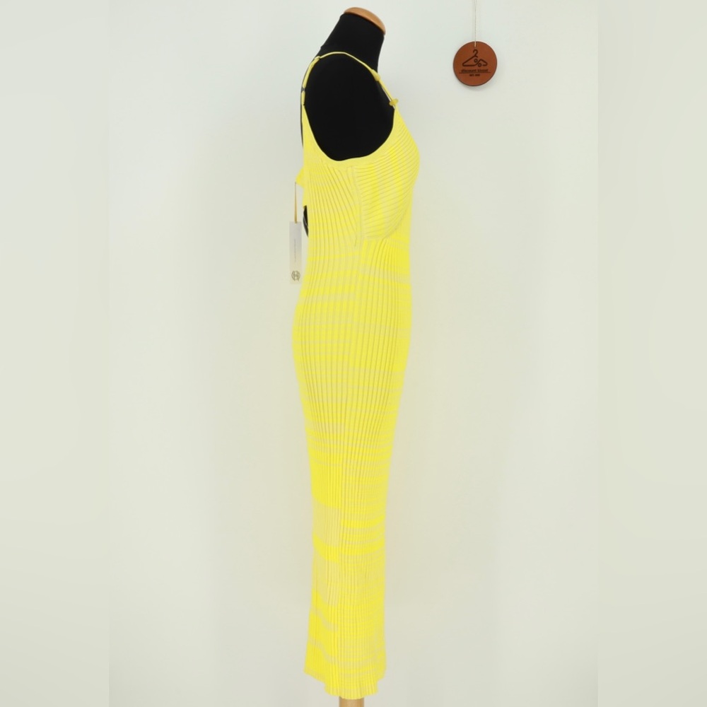 HOUSE‎ OF HARLOW 1960 Ribbed Knit Dress with Side Slit - Picture 2 of 11